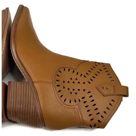 Marc Fisher Elyma Pointed Toe Western Tan Leather Booties Womens 8.5M New $199 - Picture 7 of 11